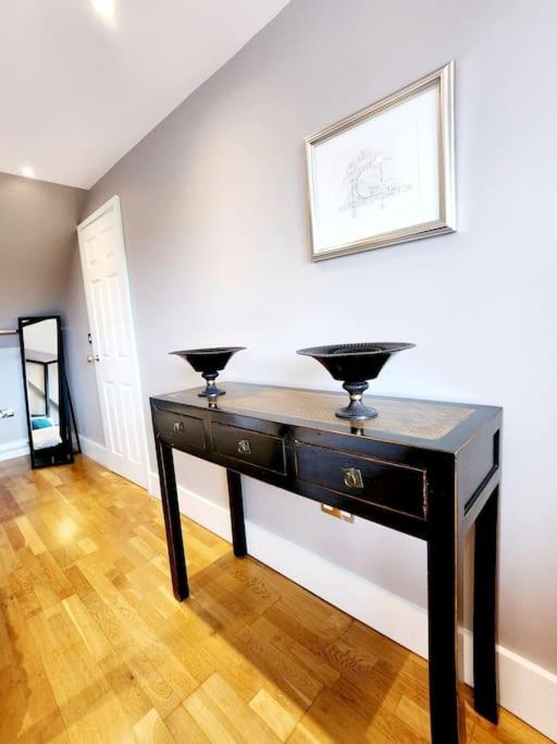 Сasa de vacaciones Stunning, Newly Renovated, Edwardian Townhouse