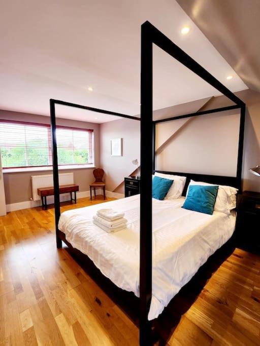 Stunning, Newly Renovated, Edwardian Townhouse * Oxford
